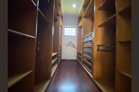 3_photo/94c8c43ab7.7cc5f6eb30674ee3-ATLAS-0702d7f2-999c-4b2a-8464-cfc406c7b96f.jpg de casa à venda com 4 quartos, 407m² em Parque dos Jacarandás, Campinas