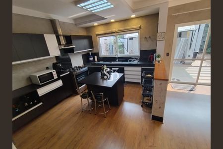 5_photo/94c8c44a13.5a9b58ea99b25c99-ATLAS-f7352cc3-c744-4370-a85a-e109dbdf40a3.jpg de casa à venda com 3 quartos, 210m² em Fazenda Santa Cândida, Campinas