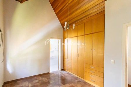 10_photo/94c8c45a19.20b1407c08fdccdc-ATLAS-7cc918cf-ac6a-47a0-aaa8-fa46b917e569.jpg de casa à venda com 5 quartos, 330m² em Loteamento Alphaville Campinas, Campinas