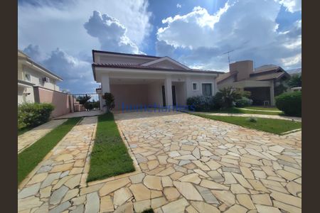 3_photo/94c8c45e43.c804f14b029171f4-ATLAS-e5e68c1b-ac7a-4859-aff0-6b7197a0b013.jpg de casa para alugar com 3 quartos, 318m² em Loteamento Alphaville Campinas, Campinas