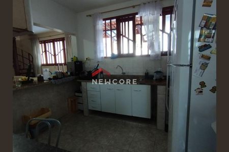 4_photo/94c8c4657b.9de7452646ed1670-ATLAS-7dcde16e-4af5-40fe-b6d6-6010a866ae93.jpg de casa à venda com 3 quartos, 185m² em Jardim Myrian Moreira da Costa, Campinas