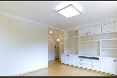 4_photo/94c8c4696d.1987c265c069de70-ATLAS-e0a30c90-d49e-4c2b-a771-cae2321fa3f7.jpg de casa à venda com 6 quartos, 498m² em Loteamento Alphaville Campinas, Campinas