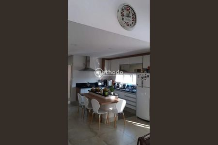 25_photo/94c8c46e79.24a317c22631bef5-ATLAS-57c83f9c-3d7e-4c37-929c-33b220e0f6ab.jpg de casa à venda com 3 quartos, 205m² em Loteamento Alphaville Campinas, Campinas