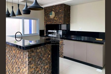 4_photo/94c8c46f6d.04c16ff0d284adb7-ATLAS-0e727b24-197f-49cc-ae07-8bd525e5a93a.jpg de casa à venda com 3 quartos, 330m² em Loteamento Alphaville Campinas, Campinas