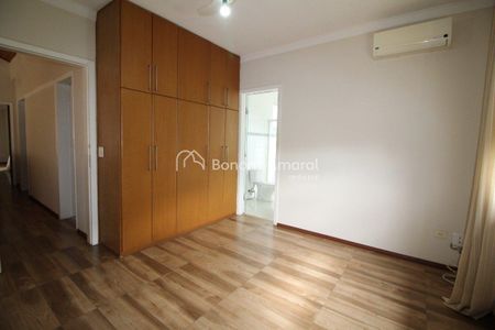 10_photo/94c8c48aaf.dc2bbfd1682f3afb-ATLAS-2b216dad-622e-4adf-9337-6ecc057d81ab.jpg de casa à venda com 3 quartos, 330m² em Loteamento Alphaville Campinas, Campinas