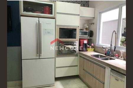 5_photo/94c8c49209.ceff8192393c33de-ATLAS-dd904c08-9fad-4e29-8fe8-8b21f9c52203.jpg de casa de condomínio à venda com 3 quartos, 315m² em Residencial Parque dos Alecrins, Campinas