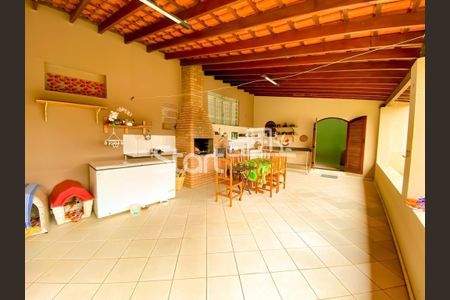 19_photo/94c8c4a59d.94e84ceda0006bd6-ATLAS-19e8b672-e6fa-4d3d-8465-8848ba386215.jpg de casa à venda com 3 quartos, 350m² em Loteamento Alphaville Campinas, Campinas