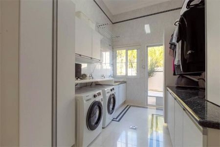 4_photo/94c8c4f583.ae6c0d4ae2e822c2-ATLAS-1289d2d4-ad84-439d-ad15-0b4fe728d270.jpg de casa de condomínio à venda com 5 quartos, 1414m² em Loteamento Alphaville Campinas, Campinas