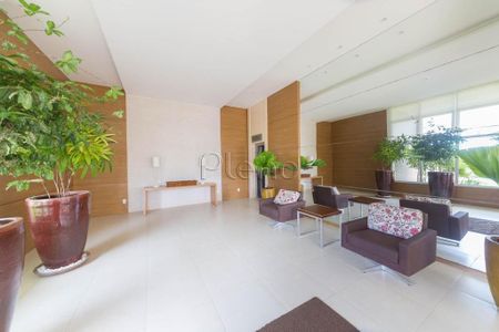 5_photo/94c8c4f6f3.4909862b8c1c38b1-ATLAS-dc4030f8-ac51-4dde-b8c1-2ab5b8e90d98.jpg de apartamento à venda com 4 quartos, 215m² em Loteamento Alphaville Campinas, Campinas