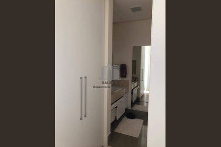 21_photo/94c8c50a05.cbac4b0532efd0a4-ATLAS-d5891774-8009-4aea-872b-e3a1b301ba3c.jpg de casa à venda com 4 quartos, 396m² em Campinas, Campinas