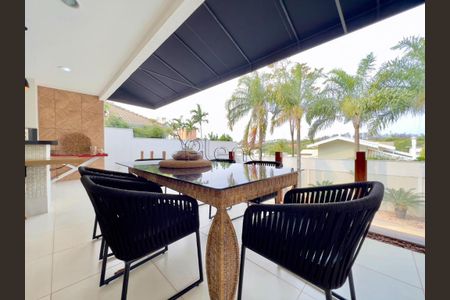 4_photo/94c8c50b71.3661479a1a3a7969-ATLAS-df19a728-8353-4f34-ba4b-e7c7b3bff003.jpg de casa à venda com 4 quartos, 330m² em Campinas, Campinas