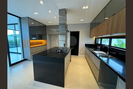 12_photo/94c8c50edf.fbcd7a2e7ac63d93-ATLAS-009f118e-645d-41eb-84cc-4feea0d01a96.jpg de casa à venda com 4 quartos, 382m² em Campinas, Campinas