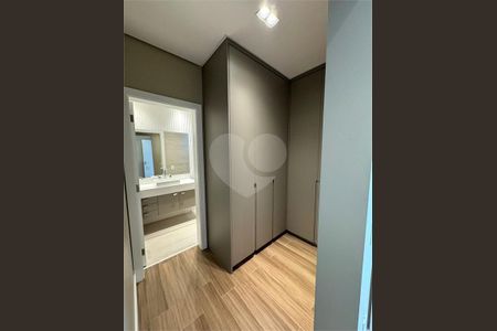 11_photo/94c8c50edf.fbcd7a2e7ac63d93-ATLAS-95cfd5cc-33fd-4615-9080-806516a68c52.jpg de casa à venda com 4 quartos, 382m² em Campinas, Campinas