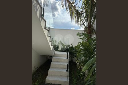 6_photo/94c8c50edf.fbcd7a2e7ac63d93-ATLAS-da5c2c3f-34ce-4fe1-b9ed-a6e2c589d438.jpg de casa à venda com 4 quartos, 382m² em Campinas, Campinas