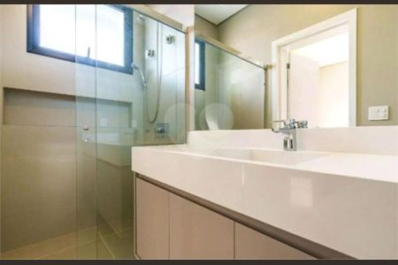 2_photo/94c8c50f45.caf6c04f909f2ef2-ATLAS-32525604-15d0-41b5-adcf-8f08c8a21b9f.jpg de casa de condomínio à venda com 3 quartos, 378m² em Campinas, Campinas