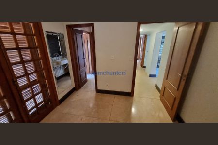 6_photo/94c8c584d1.cfaae28da06da296-ATLAS-6110b408-ffd3-489a-8956-8f4cdcd5f85d.jpg de casa de condomínio à venda com 4 quartos, 459m² em Residencial Vila Verde, Campinas