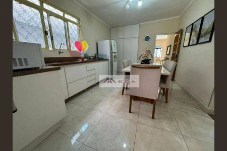 6_photo/94c8c5856d.0f81dd1a9a4f6ffb-ATLAS-8b428c83-743b-4b30-afd6-822a9622b2f3.jpg de casa à venda com 3 quartos, 150m² em Vila 31 de Março, Campinas