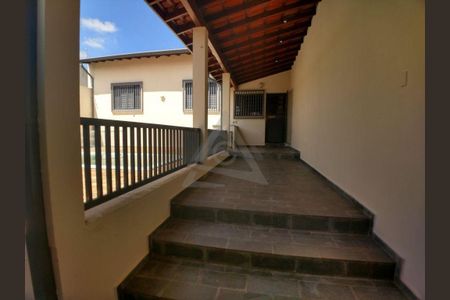 3_photo/94c8c58e9b.dc8bbd111761e841-ATLAS-30bfaffd-9a3a-478f-9c4e-517661c55437.jpg de casa à venda com 3 quartos, 236m² em Jardim Conceição, Campinas