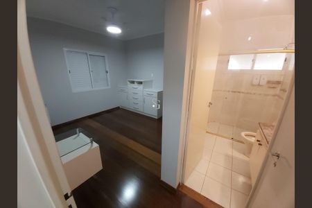 2_photo/94c8c590b9.2899b17cdfb92887-ATLAS-c7a09dfb-548e-4f29-80ab-d54ac46f603e.jpg de casa à venda com 3 quartos, 252m² em Residencial Vila Verde, Campinas