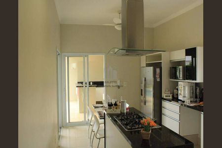 5_photo/94c8c5a087.6b2453e70642c87c-ATLAS-fbbe3fe4-76d0-4092-aa10-55a1c8b2cb46.jpg de casa à venda com 4 quartos, 322m² em Campinas, Campinas