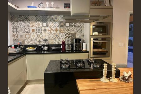 5_photo/94c8c5a103.ceff8192393c33de-ATLAS-2d1777f9-4a47-40ef-8fb7-8a142aea9d44.jpg de casa de condomínio à venda com 3 quartos, 341m² em Campinas, Campinas