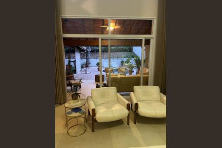 7_photo/94c8c5a103.ceff8192393c33de-ATLAS-bc913438-2113-4ade-a07a-5c85e59f120a.jpg de casa de condomínio à venda com 3 quartos, 341m² em Campinas, Campinas