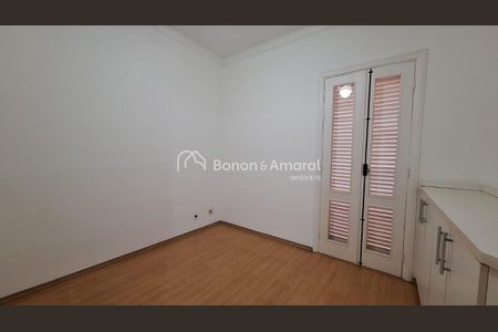 5_photo/94c8c5a89f.e6c5309fd1607d84-ATLAS-5f606280-e630-4fdf-b452-6c9a58d72b51.jpg de casa de condomínio à venda com 3 quartos, 190m² em Parque Imperador, Campinas