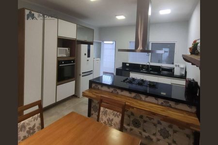 2_photo/94c8c5a94b.1fa6a91c389b6b6f-ATLAS-601ecc19-a5e9-4102-bb9c-1ce1dfbce145.jpg de casa à venda com 3 quartos, 150m² em Parque Imperador, Campinas