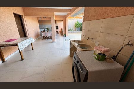 27_photo/94c8c5b9cd.aa0f063c1fd7eb53-ATLAS-7c626010-efb7-4e22-a390-36d3fcc0cfcb.jpg de casa à venda com 5 quartos, 259m² em Jardim Santana, Campinas