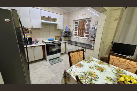 4_photo/94c8c5b9cd.aa0f063c1fd7eb53-ATLAS-cdd9413f-0f86-45d2-9498-d502ffc14c24.jpg de casa à venda com 5 quartos, 259m² em Jardim Santana, Campinas