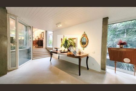 4_photo/94c8c5bbf3.a7ae3b4e44d16c28-ATLAS-3f04cf34-70b4-4a16-b373-d9a529243acc.jpg de casa à venda com 6 quartos, 830m² em Parque São Quirino, Campinas