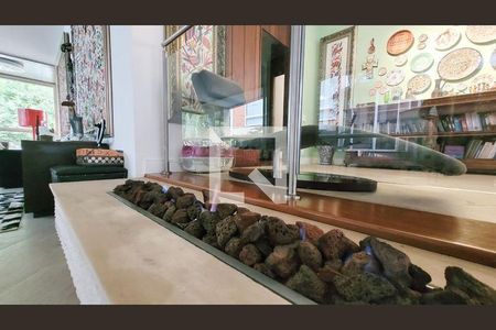 6_photo/94c8c5bbf3.a7ae3b4e44d16c28-ATLAS-49d6232c-7196-438d-9a50-76442c653693.jpg de casa à venda com 6 quartos, 830m² em Parque São Quirino, Campinas