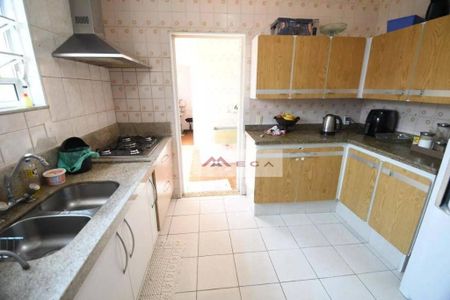 36_photo/94c8c5c003.7f2037a8af6651bb-ATLAS-cb91697d-b27d-4b46-a1b0-5a1fee4cf902.jpg de casa à venda com 3 quartos, 270m² em Parque São Quirino, Campinas