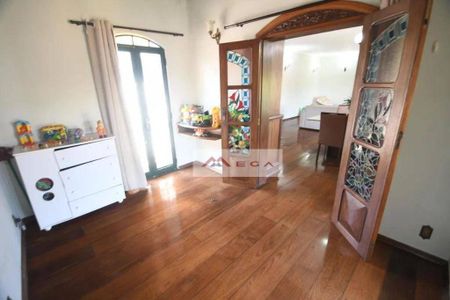 9_photo/94c8c5c003.7f2037a8af6651bb-ATLAS-d0993c1b-8bcb-4c30-a7d5-ee5acdcfc5a7.jpg de casa à venda com 3 quartos, 270m² em Parque São Quirino, Campinas