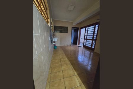 6_photo/94c8c5c137.04a823dc9d4d949a-ATLAS-2978a6a8-1817-4080-8e55-fa18c77a3caa.jpg de casa à venda com 4 quartos, 233m² em Parque São Quirino, Campinas