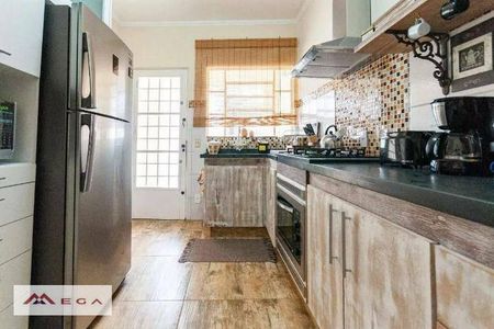 2_photo/94c8c5c5ff.0f81dd1a9a4f6ffb-ATLAS-0df5e3f6-29c2-4126-ab24-86dad45d16cb.jpg de casa à venda com 3 quartos, 175m² em Parque São Quirino, Campinas