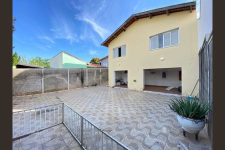 4_photo/94c8c5ca9b.70986b2d83168018-ATLAS-1609f0b2-656d-468e-8102-b1cb473ccbac.jpg de casa à venda com 3 quartos, 227m² em Jardim Nilópolis, Campinas