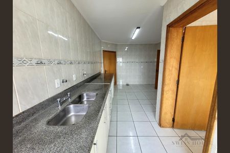 9_photo/94c8c5cd89.deb4387bd0151dd7-ATLAS-2c2f1cb9-e7cf-4de7-8ef9-e271bf0d93a7.jpg de apartamento à venda com 4 quartos, 135m² em M. Santo Antônio, Campinas