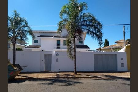 11_photo/94c8c5d0f1.6a940fd7dc05e55d-ATLAS-d604961c-94b3-4c7f-b48c-cc8af8bc104d.jpg de casa à venda com 3 quartos, 380m² em Parque Taquaral, Campinas