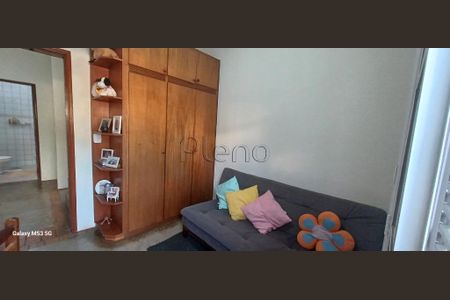 10_photo/94c8c5d36f.ceff8192393c33de-ATLAS-384e6ab1-cef3-47c3-a294-7e56c59c76f5.jpg de casa à venda com 4 quartos, 240m² em Fazenda Santa Cândida, Campinas