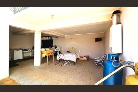 11_photo/94c8c5d4b7.b97e5155b655af4b-ATLAS-ecc38e79-4342-4ecc-ae10-66eab786a730.jpg de casa à venda com 3 quartos, 308m² em Parque das Flores, Campinas