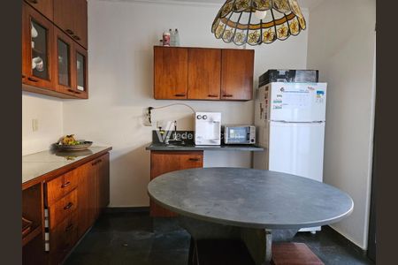 7_photo/94c8c5ea0f.3dea3cab82053bf3-ATLAS-3ef0fbfe-a4f4-4a38-9124-44cff4c9eea3.jpg de casa à venda com 4 quartos, 323m² em Parque São Quirino, Campinas