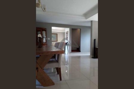 10_photo/94c8c5eac3.8f3f2a47dd94676f-ATLAS-2856ce59-e5bf-44b1-b108-348175bbb9e1.jpg de casa à venda com 4 quartos, 327m² em Parque São Quirino, Campinas