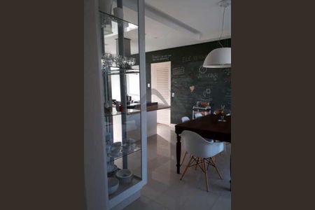 11_photo/94c8c5eac3.8f3f2a47dd94676f-ATLAS-4d1b1e6f-55cc-4c4a-a33d-315dca4e82af.jpg de casa à venda com 4 quartos, 327m² em Parque São Quirino, Campinas