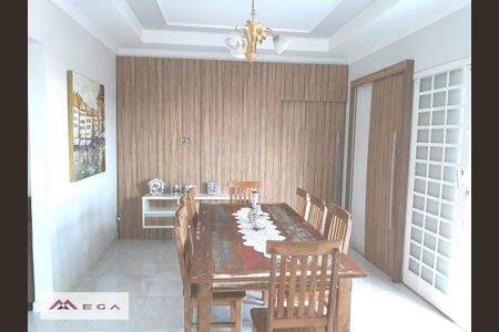 3_photo/94c8c5ead3.c6267d18045375b9-ATLAS-3abc33ca-7d4d-4bfc-932e-01dbc4b9d63b.jpg de casa à venda com 4 quartos, 205m² em Parque São Quirino, Campinas