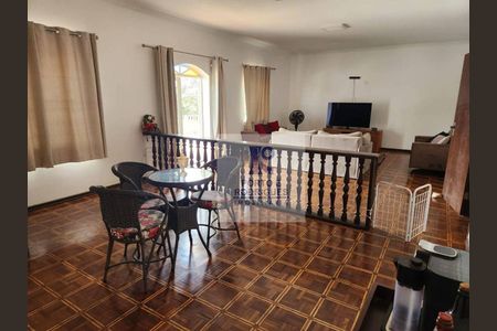 11_photo/94c8c5eb45.18e6ac91b37a8e88-ATLAS-622d5d31-a8b8-4c69-9b14-0ce61ff36103.jpg de casa à venda com 3 quartos, 255m² em Parque São Quirino, Campinas