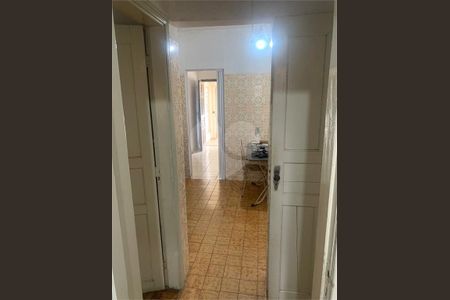 6_photo/94c8c5f205.e78a3bff2ad56a74-ATLAS-2ba42f9a-4512-4d5c-81f8-3e4224eb0bd6.jpg de casa à venda com 3 quartos, 179m² em Jardim Bela Vista, Campinas