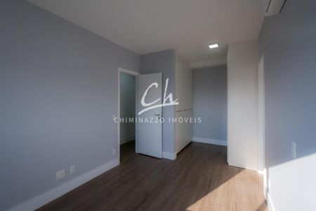 6_photo/94c8c5f827.db80e99325bee804-ATLAS-1a7c8cd2-d080-4f7e-829e-c79d4794ea6e.jpg de apartamento para alugar com 3 quartos, 188m² em Cambuí, Campinas