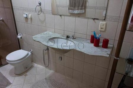 3_photo/94c8c5f82b.9370d20ad95b8eb9-ATLAS-a71eeae4-bdf1-4a28-86fb-01b31a44f0a2.jpg de casa à venda com 4 quartos, 180m² em Taquaral, Campinas