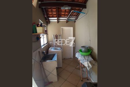 2_photo/94c8c5f977.72b299ddc7bc3168-ATLAS-3bcbca38-3c2e-414c-994c-2fbfb5de9d04.jpg de casa à venda com 2 quartos, 114m² em Vila Iza, Campinas